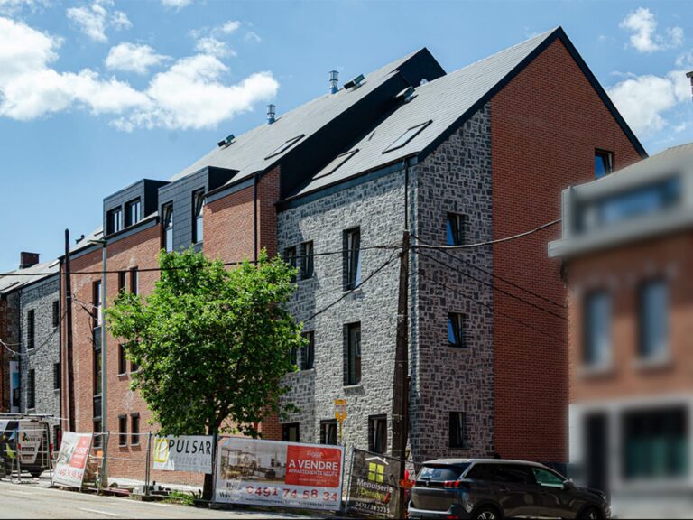 5. By the Way - Les Hauts de la Gare